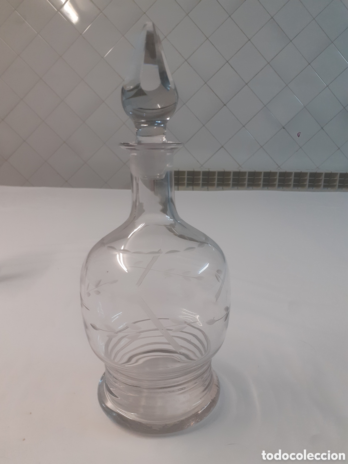 Antig&uuml;edades: Licorera de Cristal Tallado Ramas - Foto 1