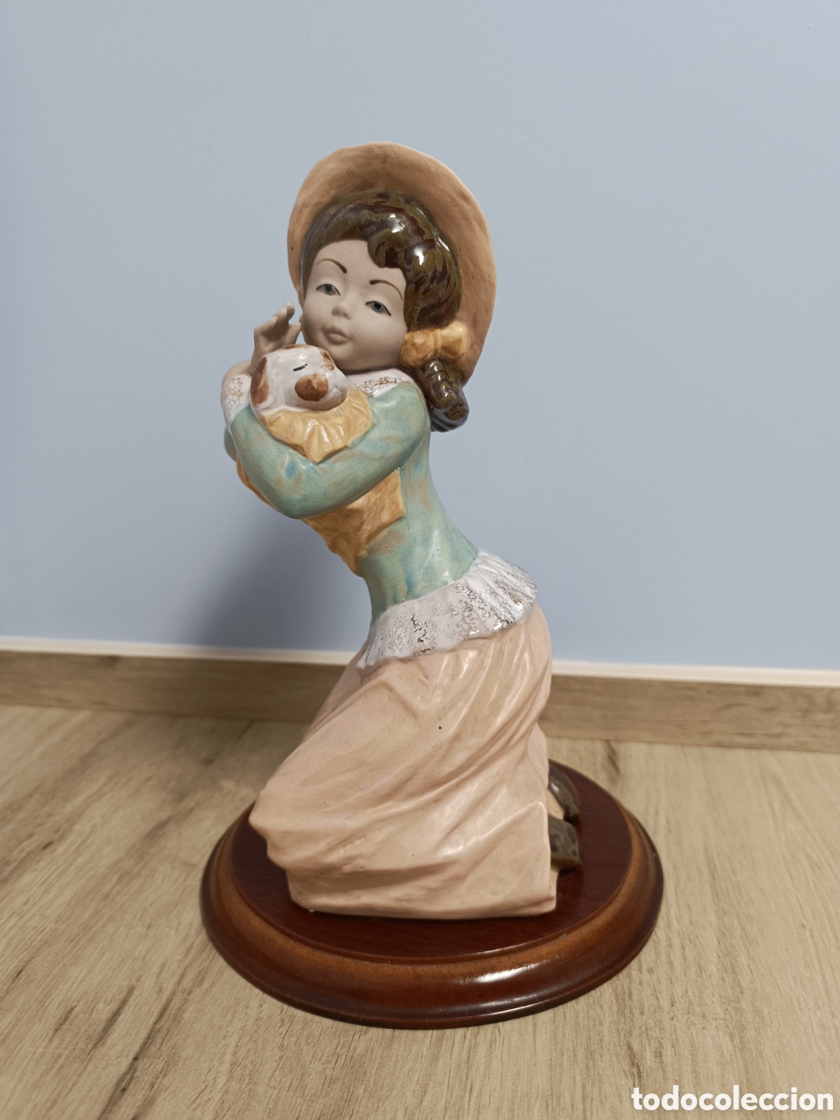 Antig&uuml;edades: Figura TENGRA mujer con perro - Foto 1
