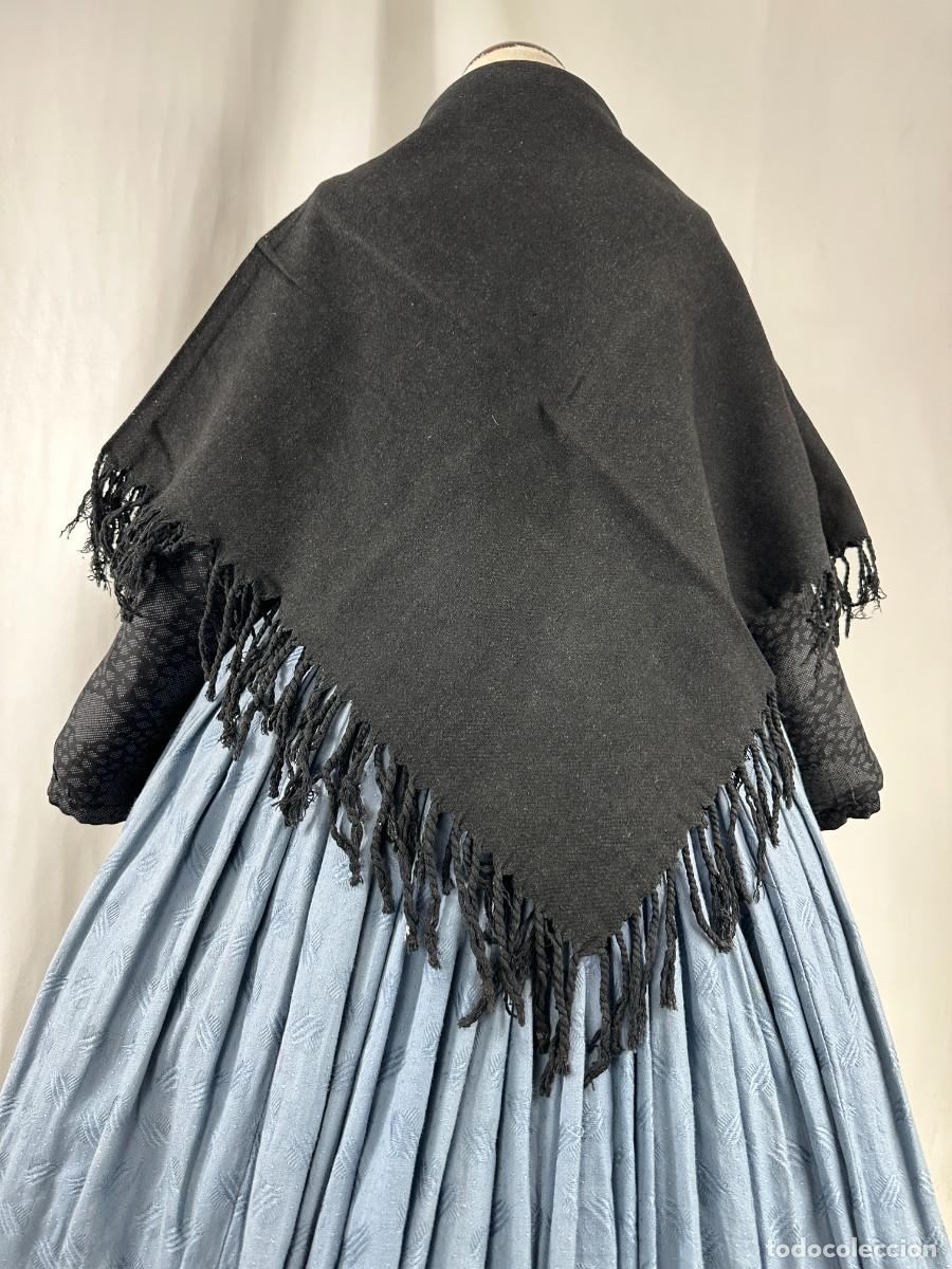 Antig&uuml;edades: Antiguo mant&oacute;n de merino liso - Foto 6