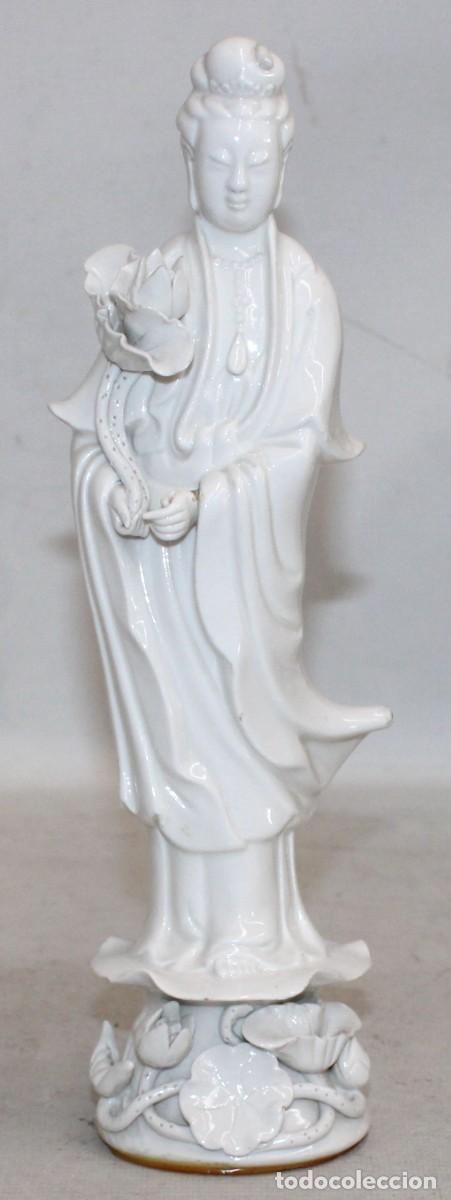 Antigüedades: FIGURA EN PORCELANA BLANC DE CHINE GUAN YIN - GUANYIN - KWAN YIN - JAPON - CHINA - ASIA - 27 CM
