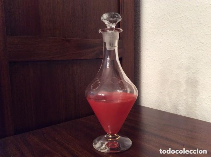 Antig&uuml;edades: Antigua botella cristal - Foto 1