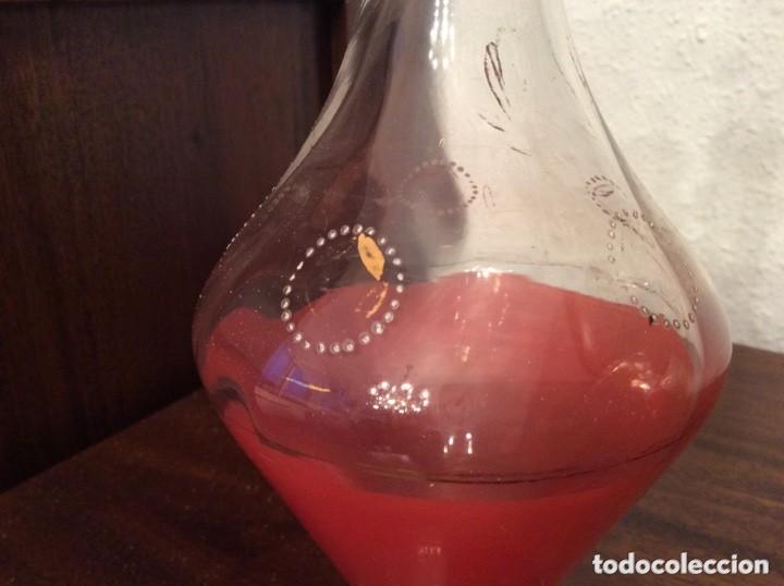 Antig&uuml;edades: Antigua botella cristal - Foto 2