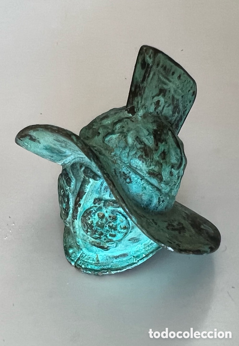 Antig&uuml;edades: Casco de bronce de gladiador de Pompeya - Foto 2