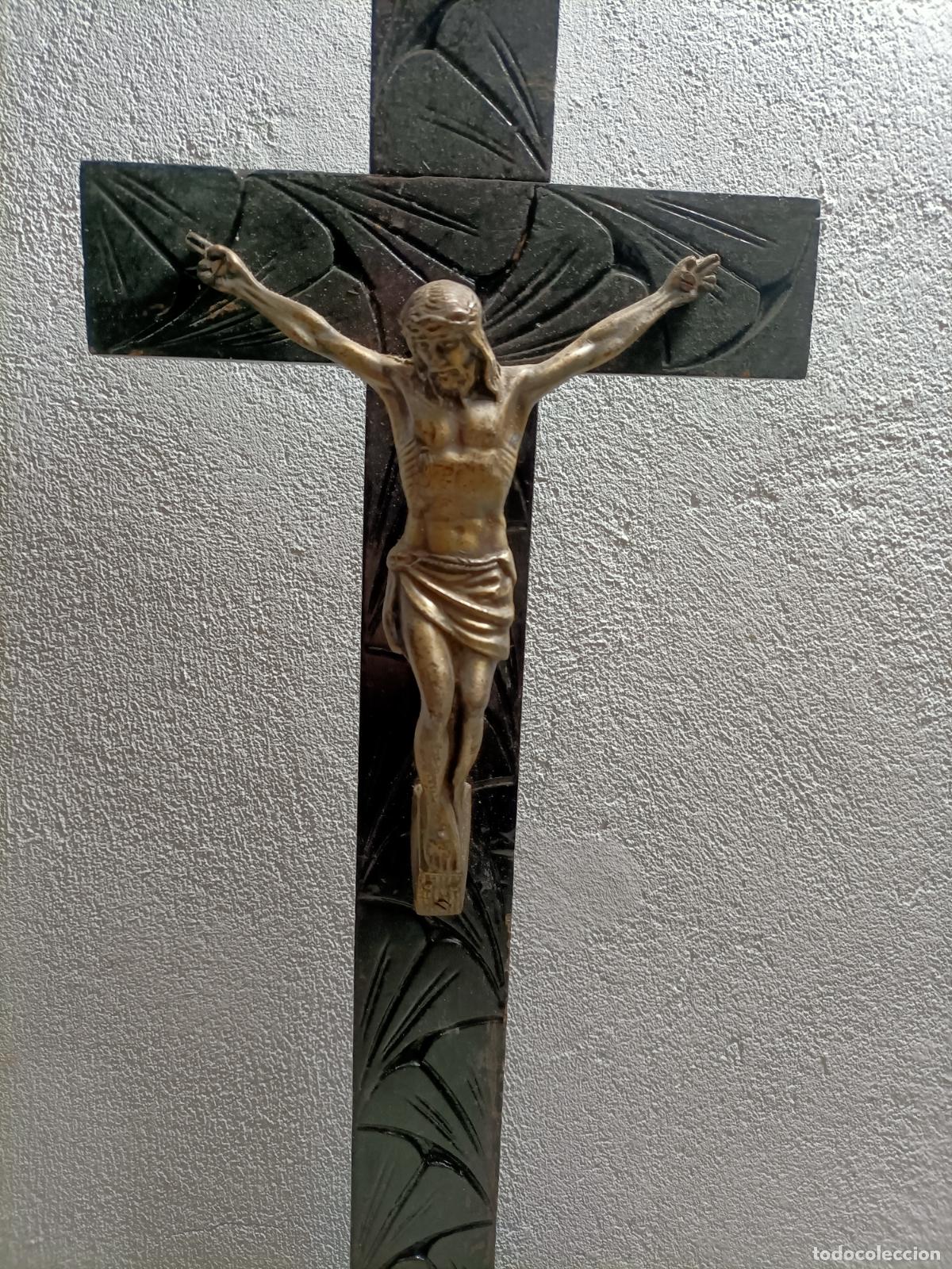 Antig&uuml;edades: Antiguo crucifijo de sobre mesa - Foto 2