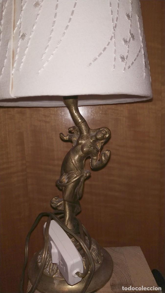 Antig&uuml;edades: LAMPARA FIGURA DE BRONZE - Foto 3
