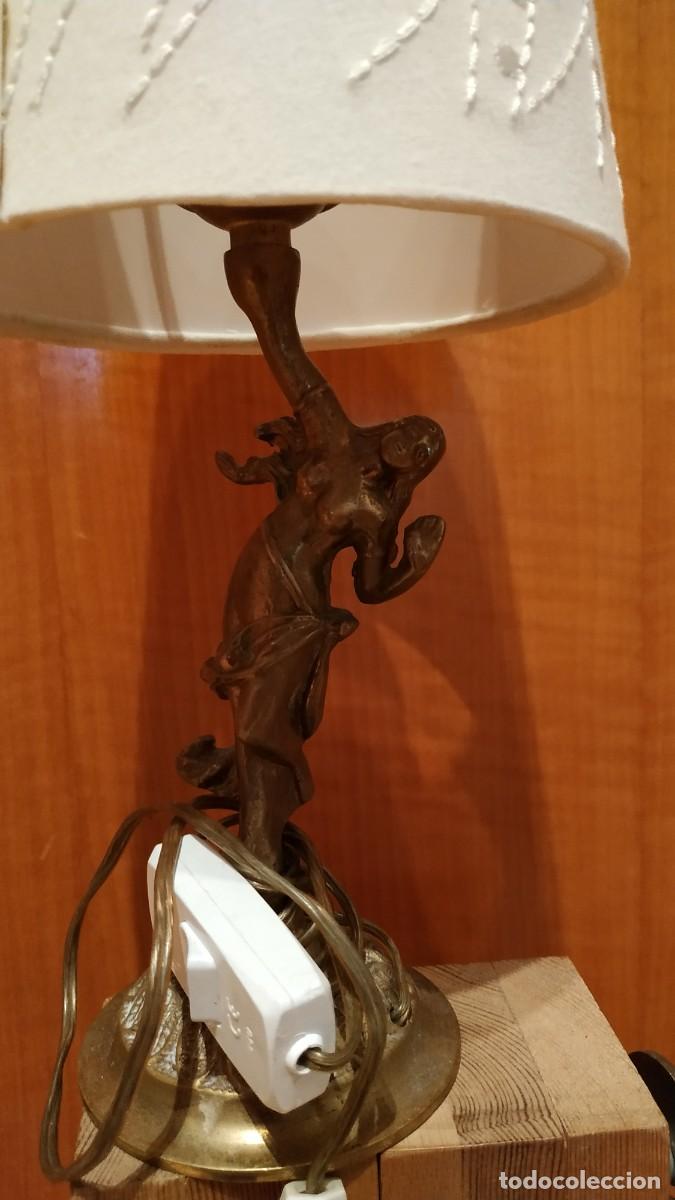 Antig&uuml;edades: LAMPARA FIGURA DE BRONZE - Foto 4
