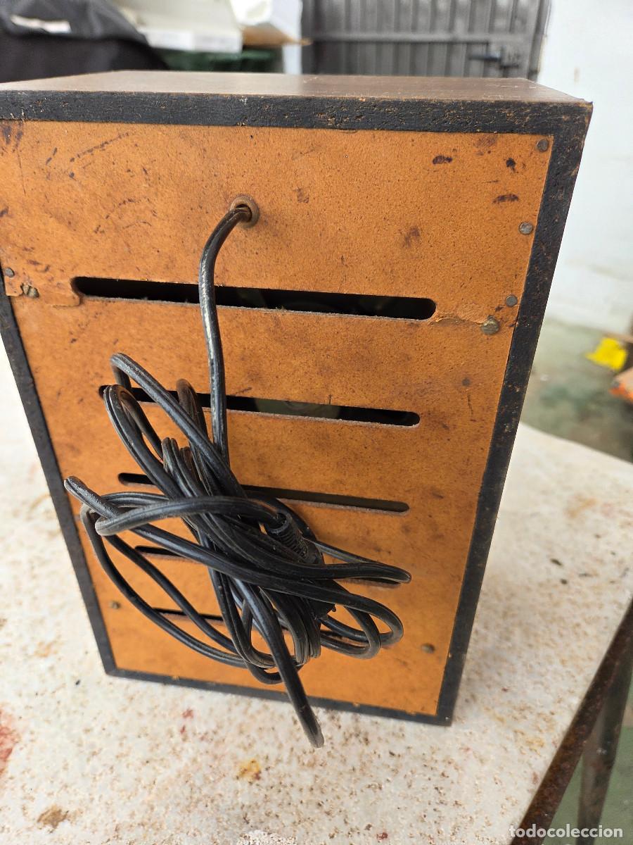 Antig&uuml;edades: altavoz de madera vintage - Foto 4