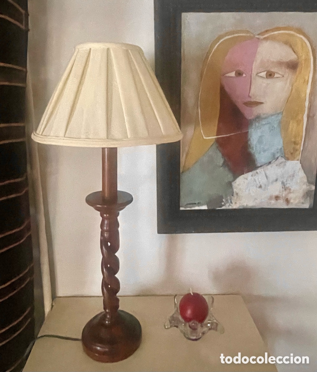 Antig&uuml;edades: L&aacute;mpara con tulipa de madera torneada - Foto 1