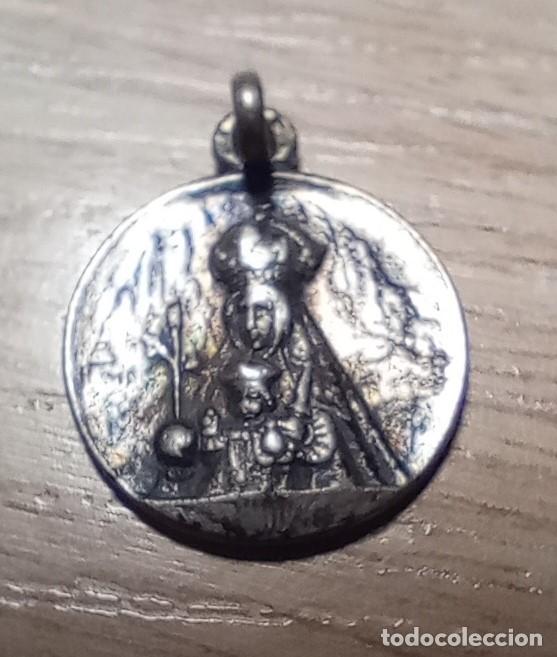 Antig&uuml;edades: Medalla religiosa de la Virgen de Montserrat - Foto 1