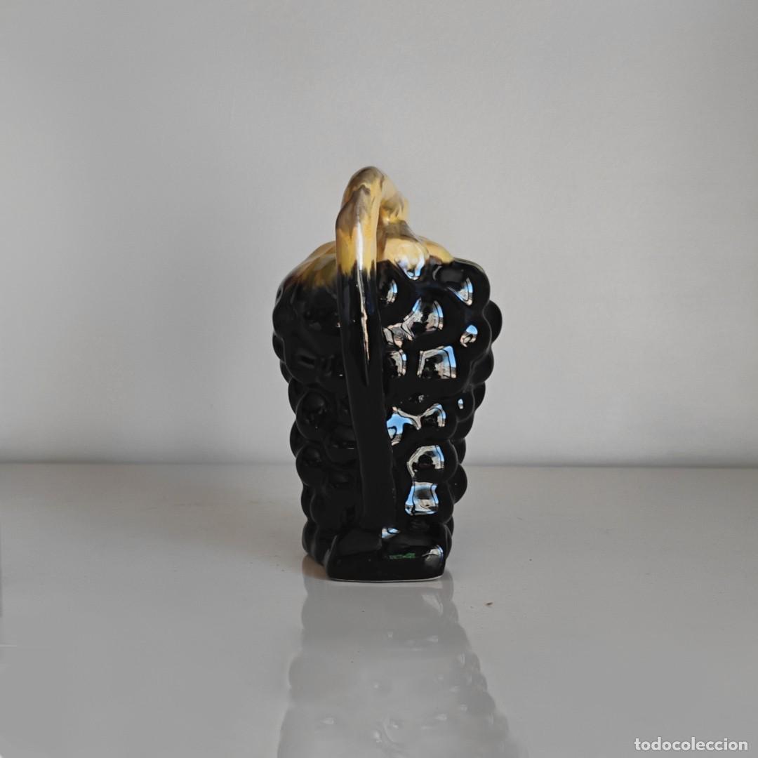 Antig&uuml;edades: JARRA DE CERAMICA CON FORMA DE RACIMO DE UVAS - Foto 5