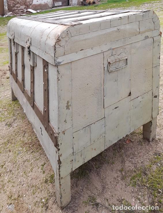 Antig&uuml;edades: ANTIGUO BA&Uacute;L DEL SIGLO XIX. - Foto 4