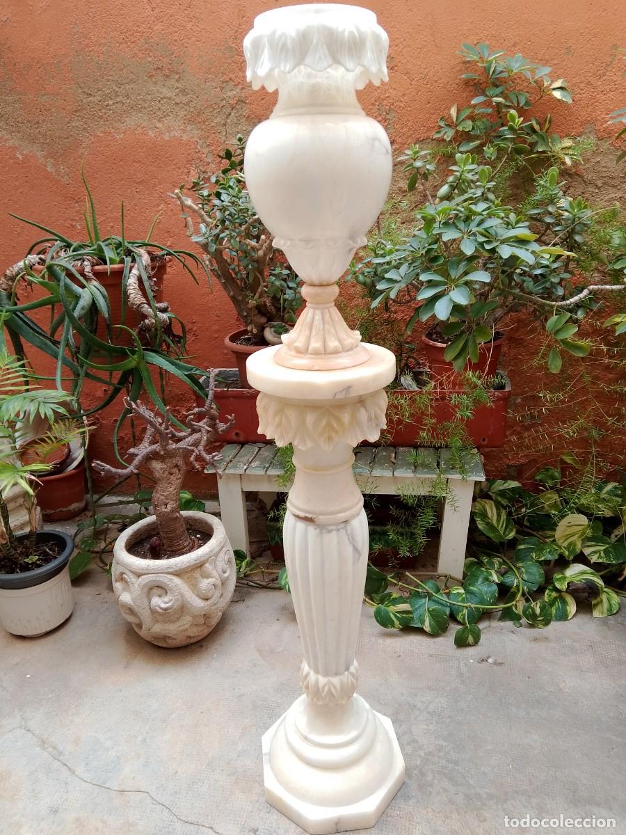 Antig&uuml;edades: pedestal y macetero de albastro- - Foto 2