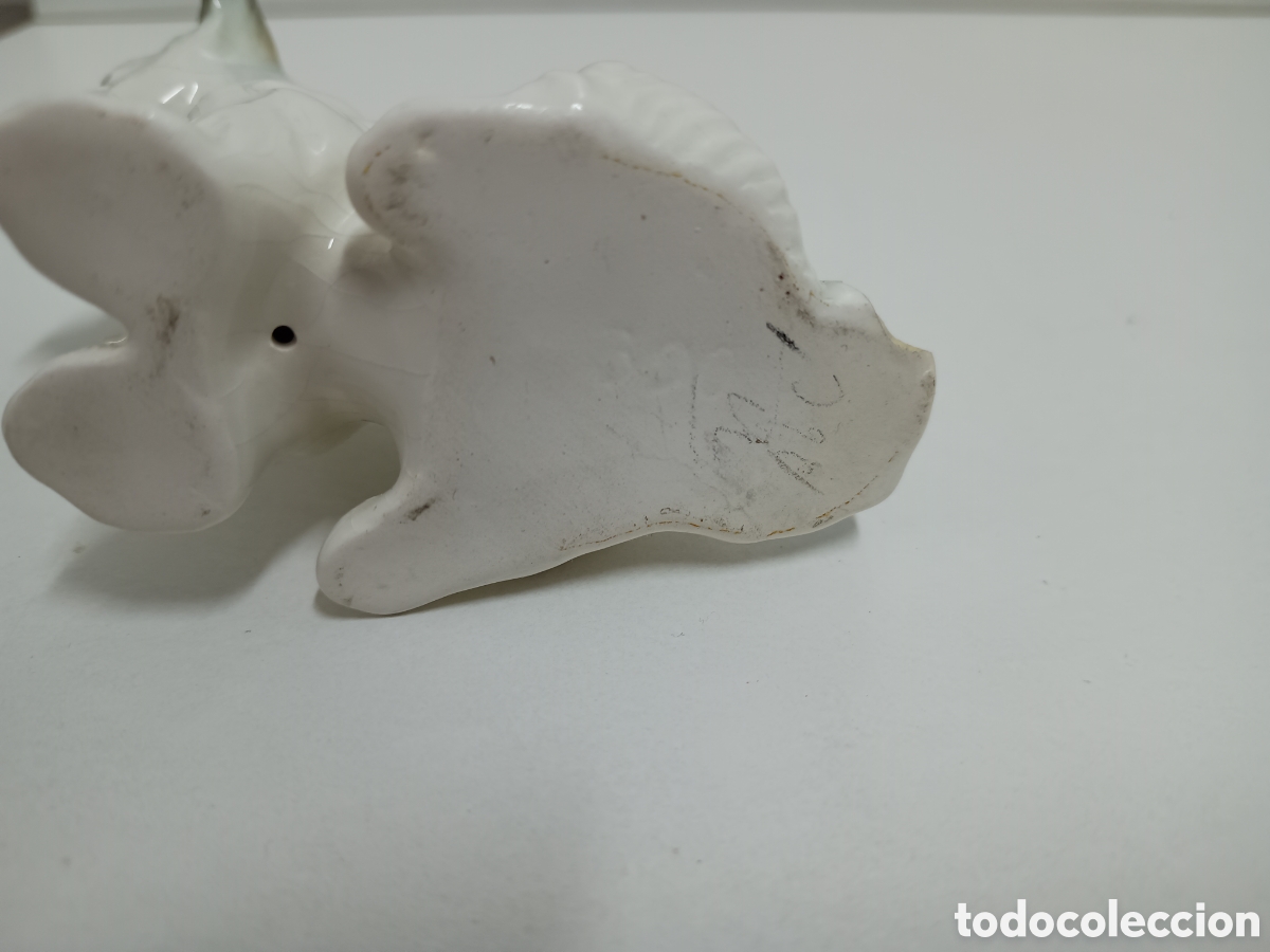 Antig&uuml;edades: 3 PERRITOS TERRIER DE PORCELANA - Foto 15