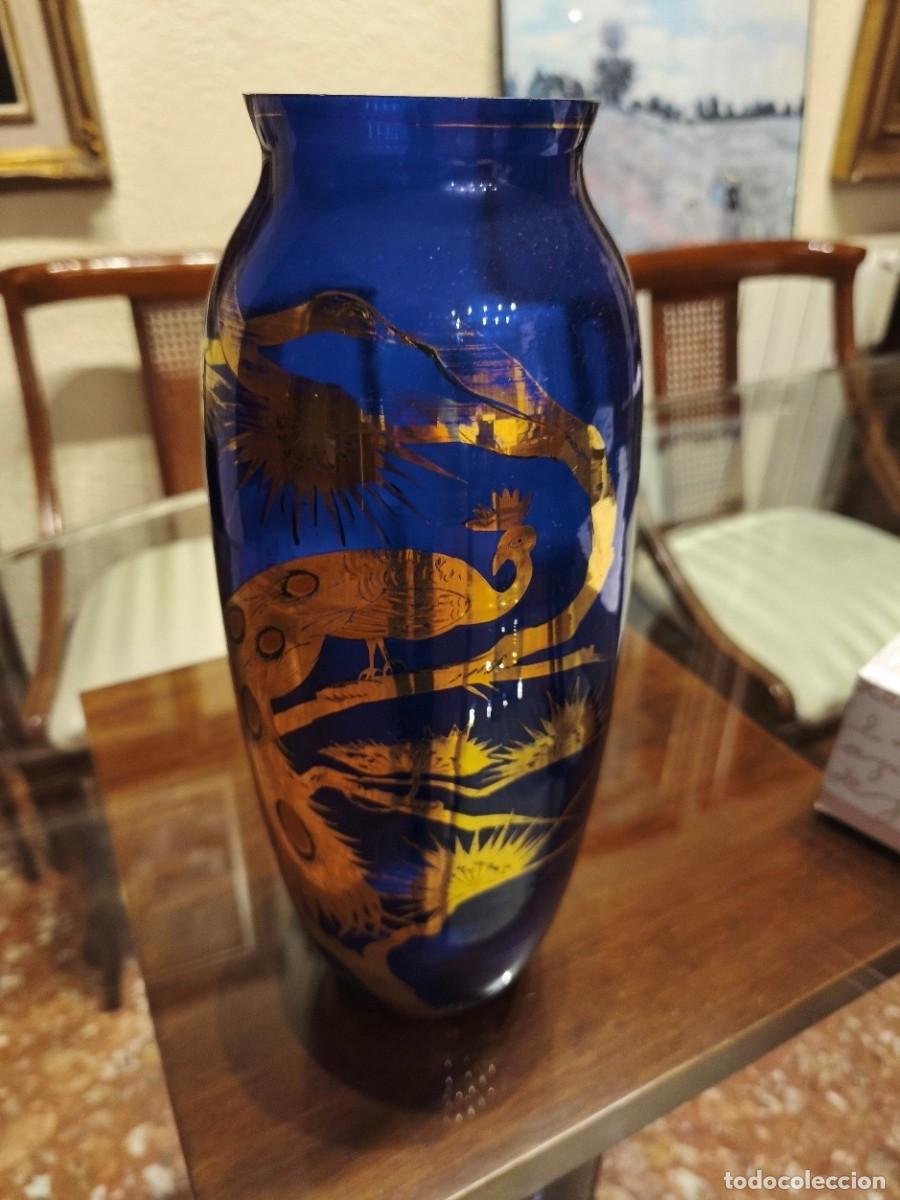 Antig&uuml;edades: Jarr&oacute;n de cristal azul cobalto con dorados &ndash; aves &ndash; vintage