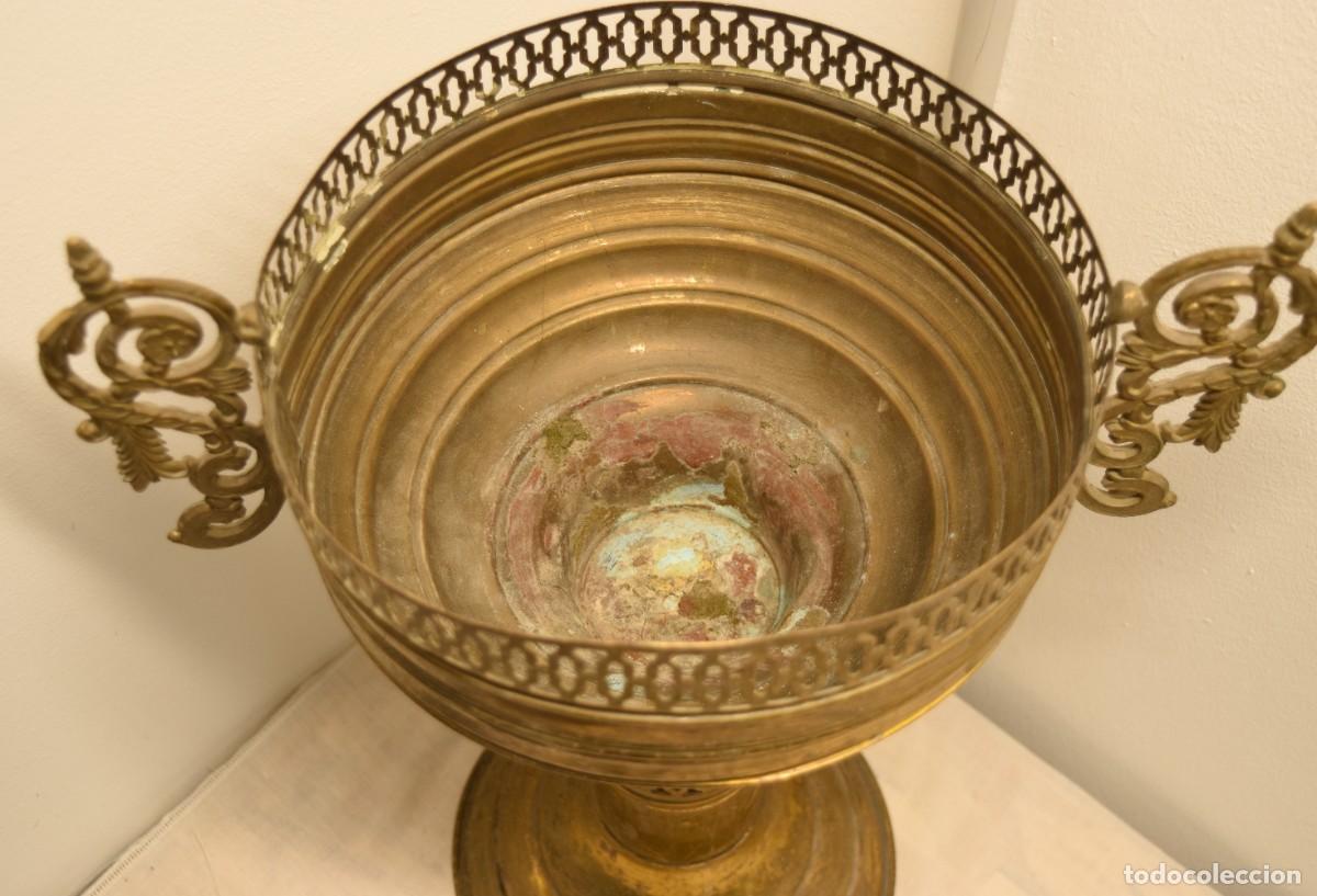 Antig&uuml;edades: Copa ornamental jardinera - 52 cm - Foto 8
