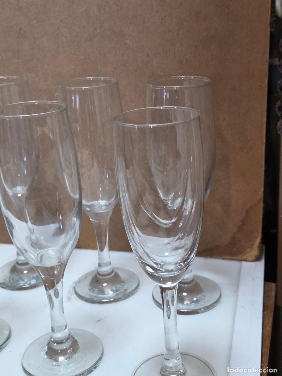 Antig&uuml;edades: 6 copas de cristal vintage - Foto 1