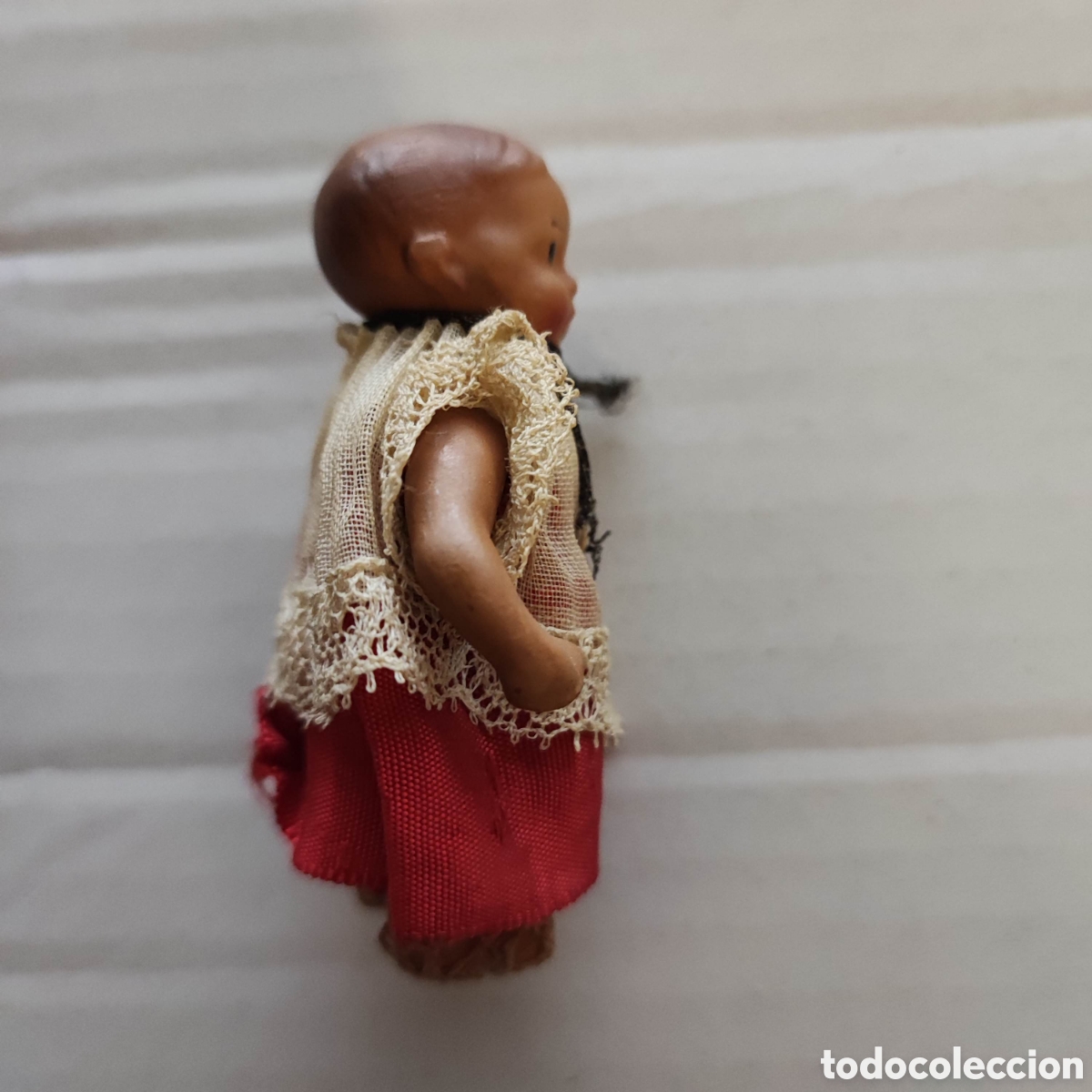 Antig&uuml;edades: Monaguillo en miniatura de terracota - Foto 3
