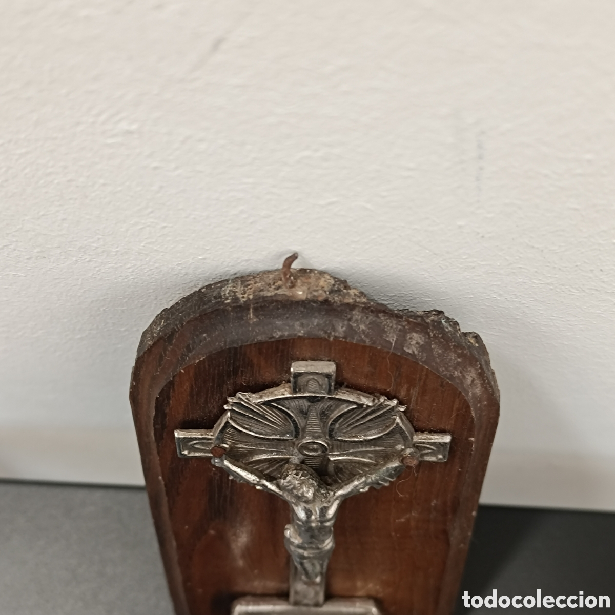 Antig&uuml;edades: Benditera antigua de madera y metal - Foto 3