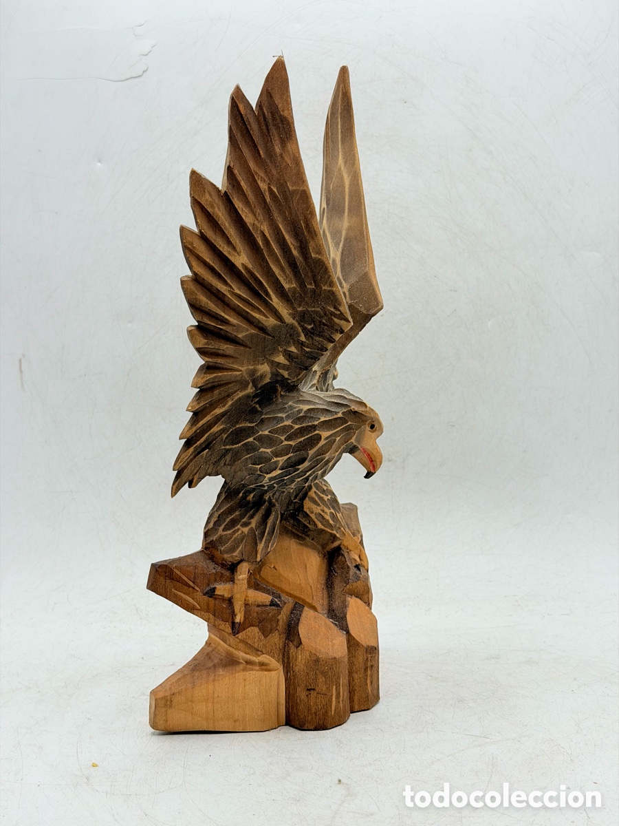 Antig&uuml;edades: Figura de &Aacute;guila tallada en madera - Foto 2