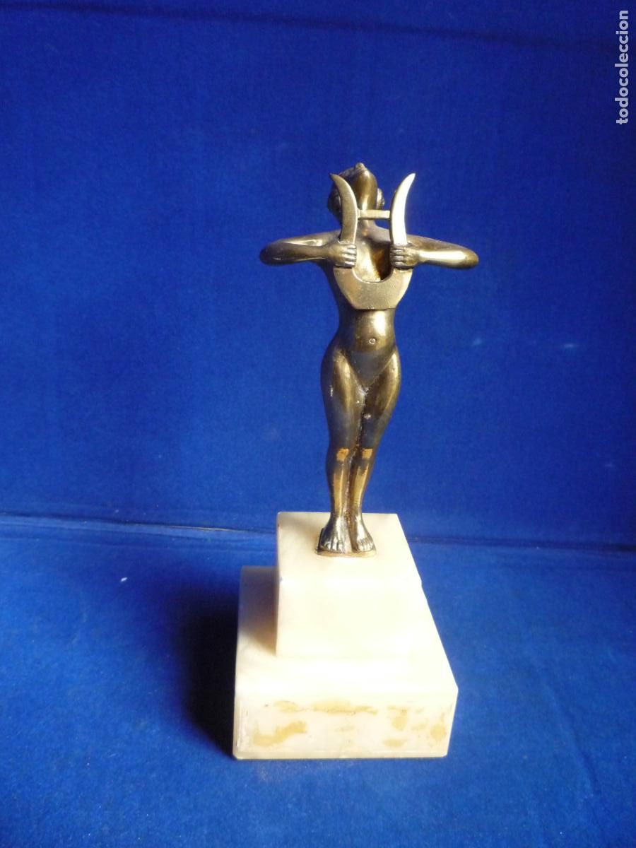 Antig&uuml;edades: FIGURA BRONCE SOBRE MARMOL - Foto 1