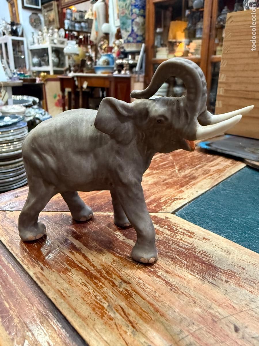 Oggetti Antichi: PRECIOSA FIGURA ELEFANTE DE PORCELANA TREBOL - MEDIDA 10 CM