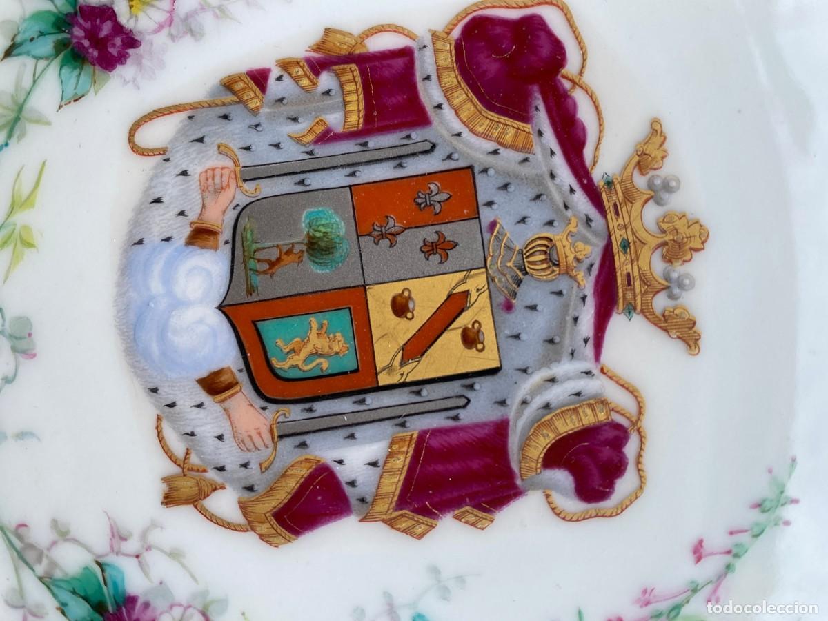 Antig&uuml;edades: plato limoges blasonado - Foto 4