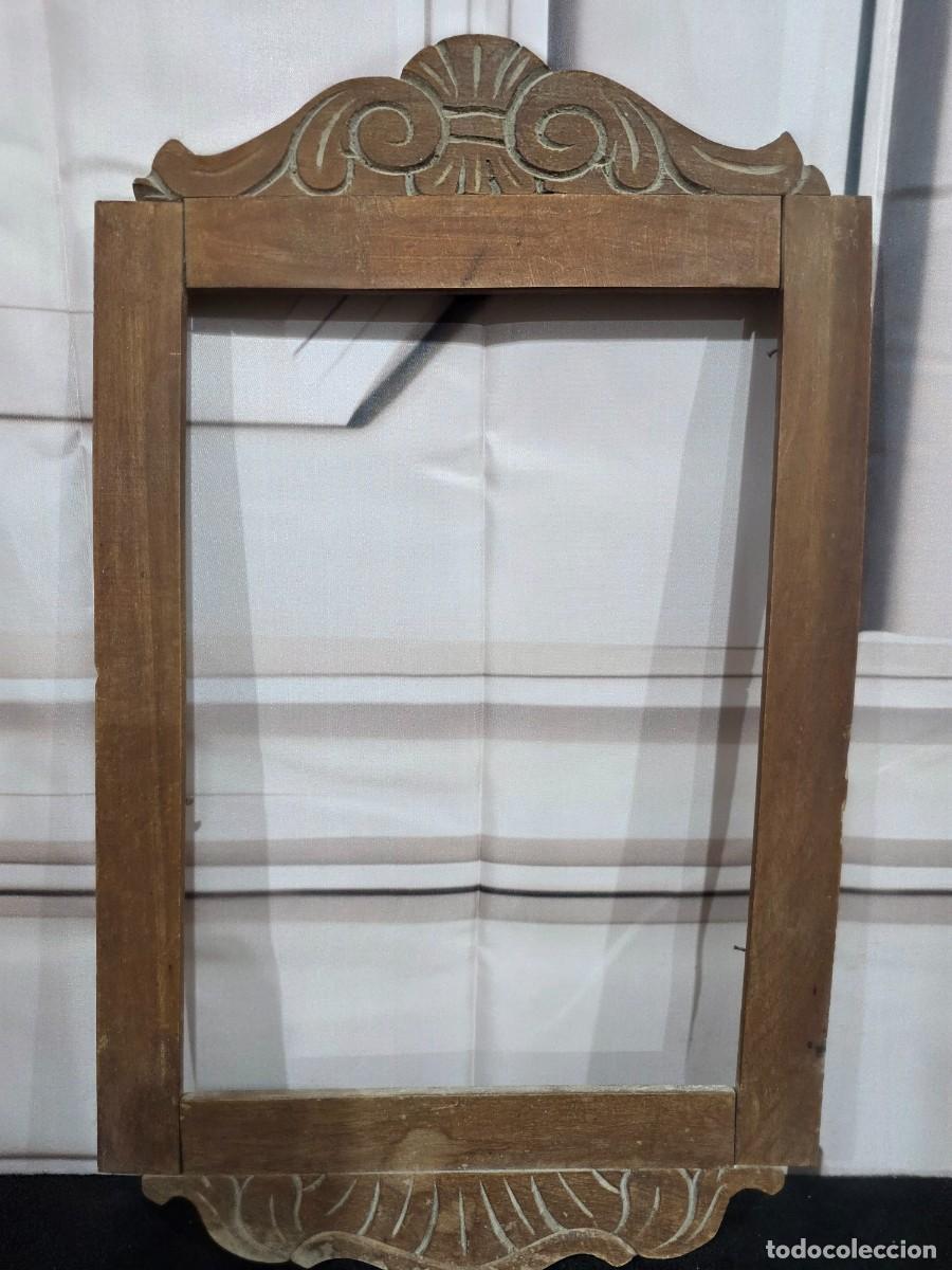 Antig&uuml;edades: Antiguo marco de madera tallado - Foto 1