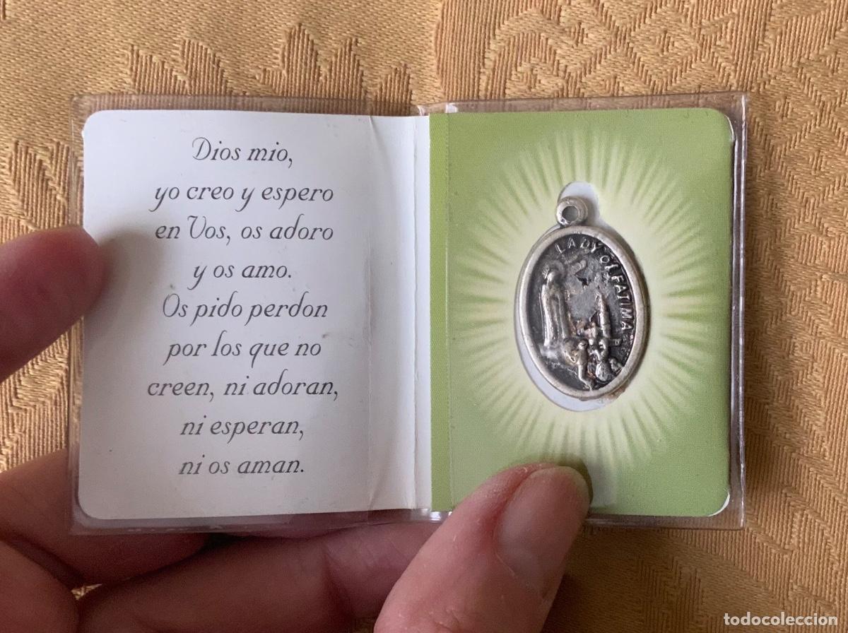 Antig&uuml;edades: MEDALLA VIRGEN DE FATIMA CON ORACI&Oacute;N - Foto 1