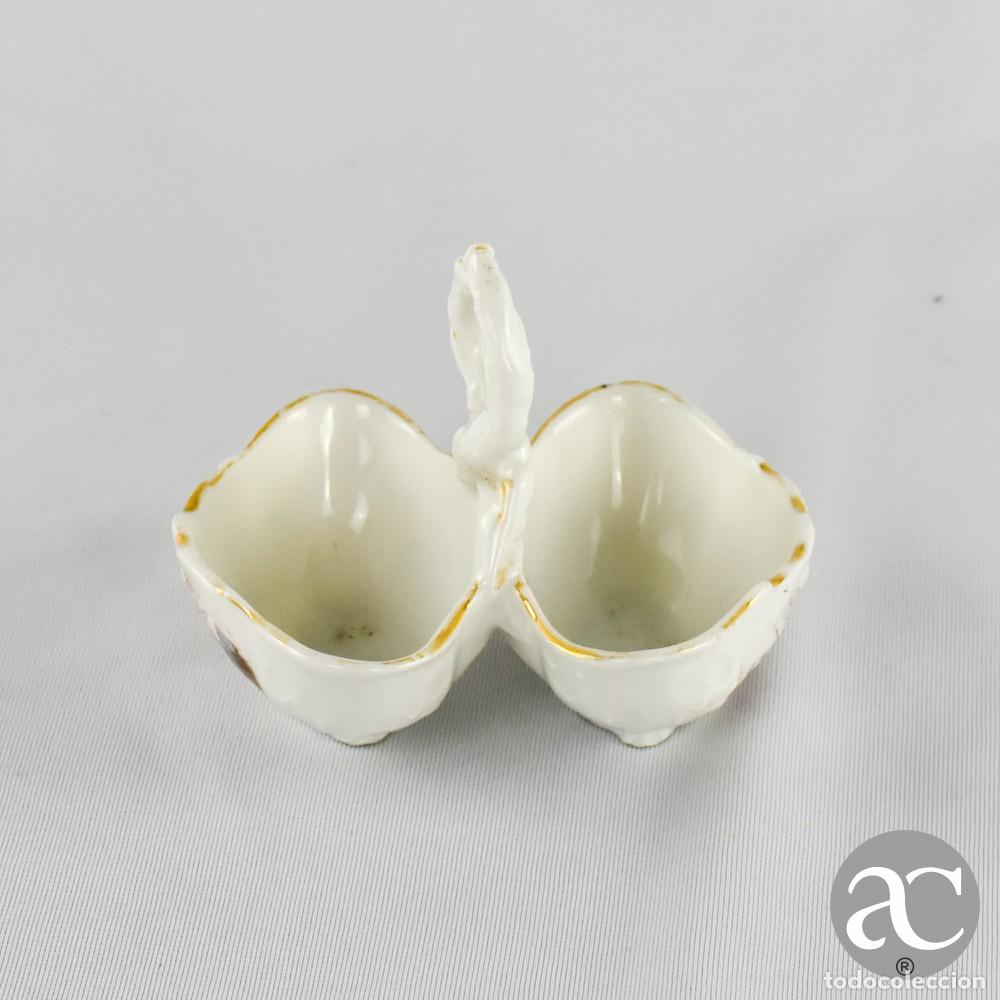Oggetti Antichi: Especieiro / Saleiro de mesa em porcelana europeia, s&eacute;c. XIX