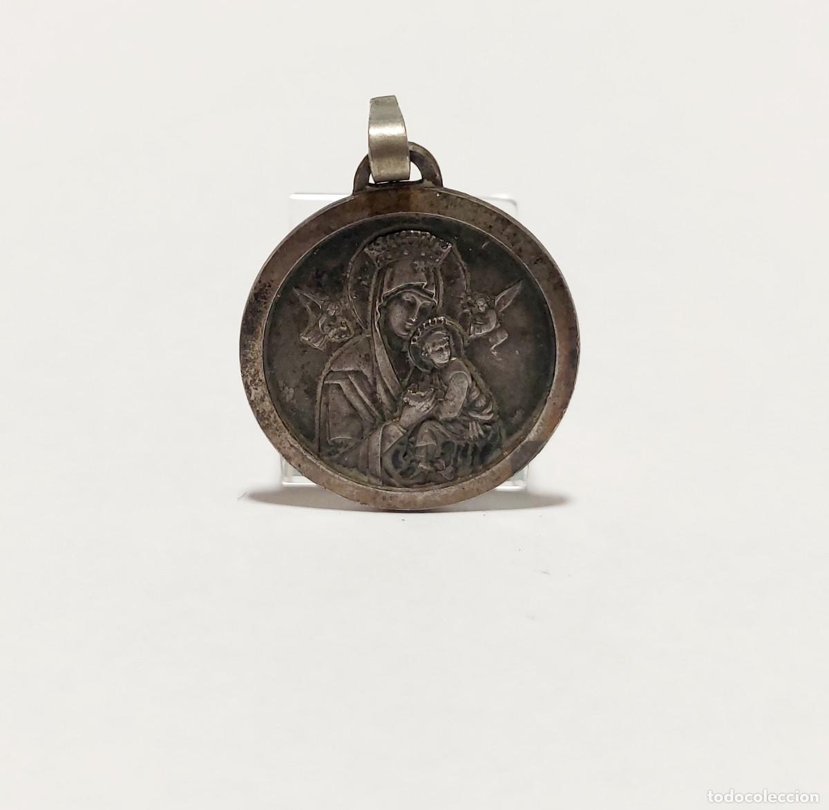 Antig&uuml;edades: Antigua medalla religiosa de plata - Foto 2