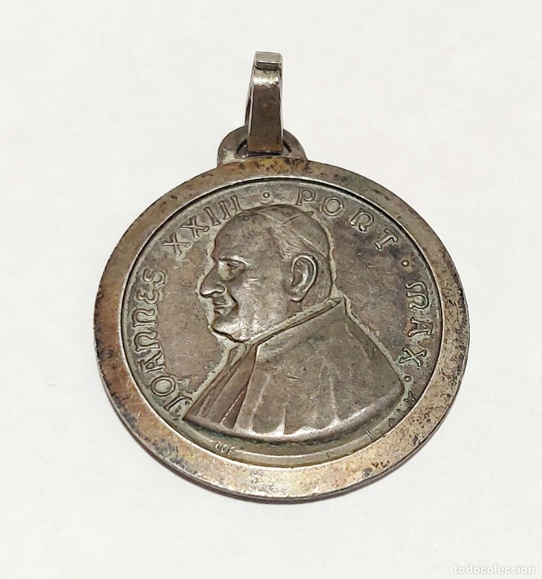 Antig&uuml;edades: Antigua medalla religiosa de plata - Foto 4
