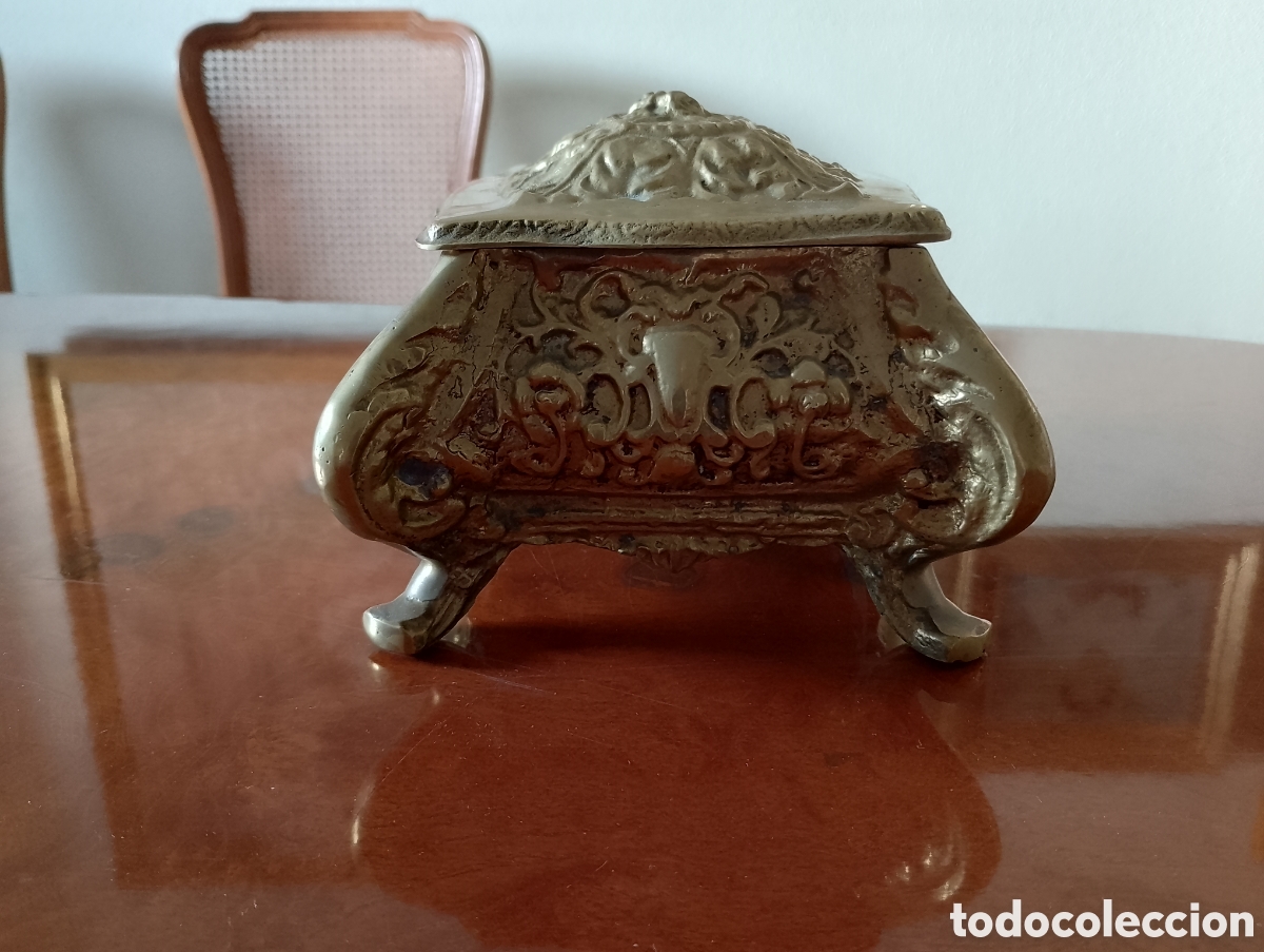 Antig&uuml;edades: Joyero de bronce renacentista - Foto 3