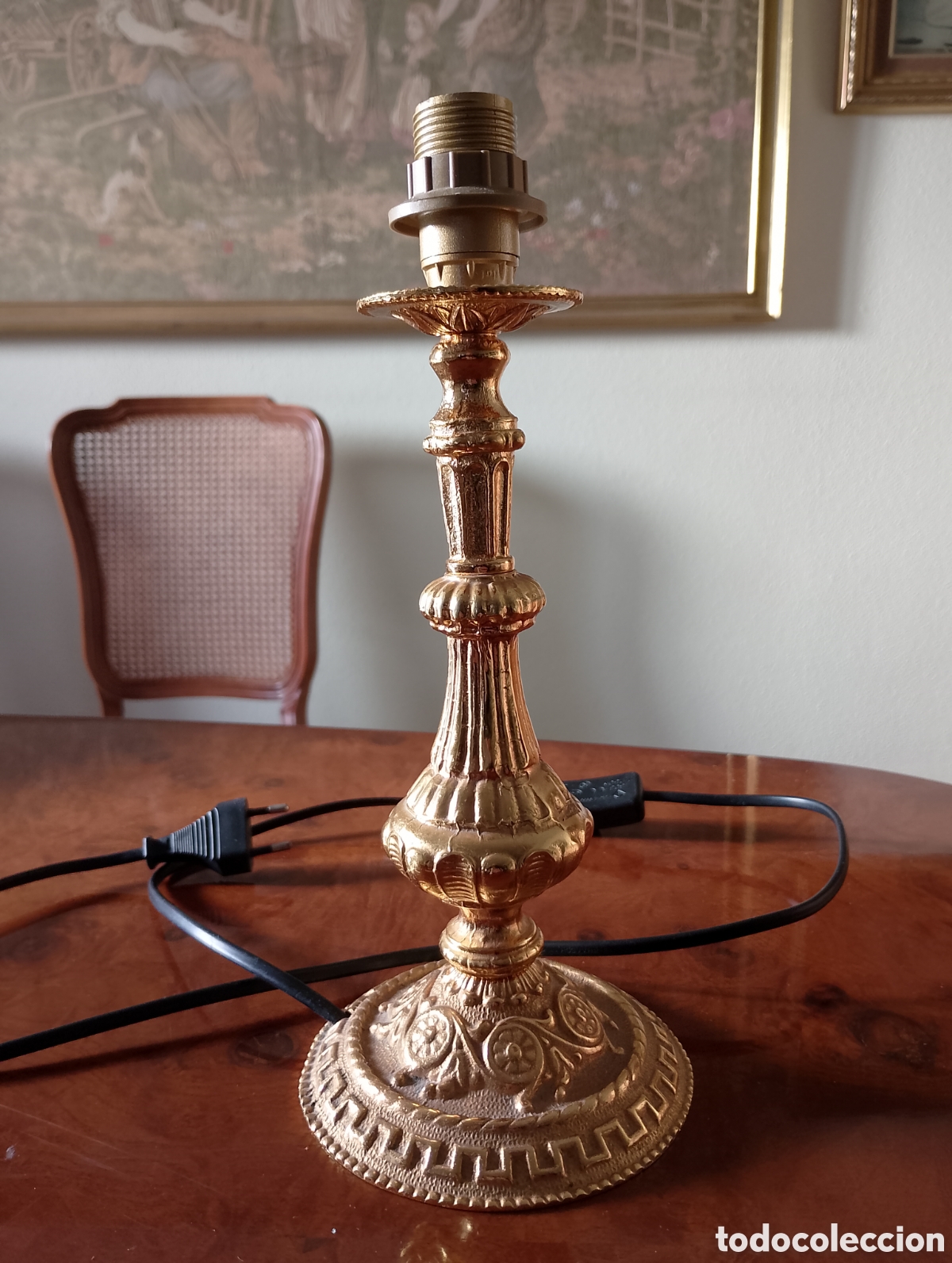 Antig&uuml;edades: Lampara de bronce de mesa - Foto 1