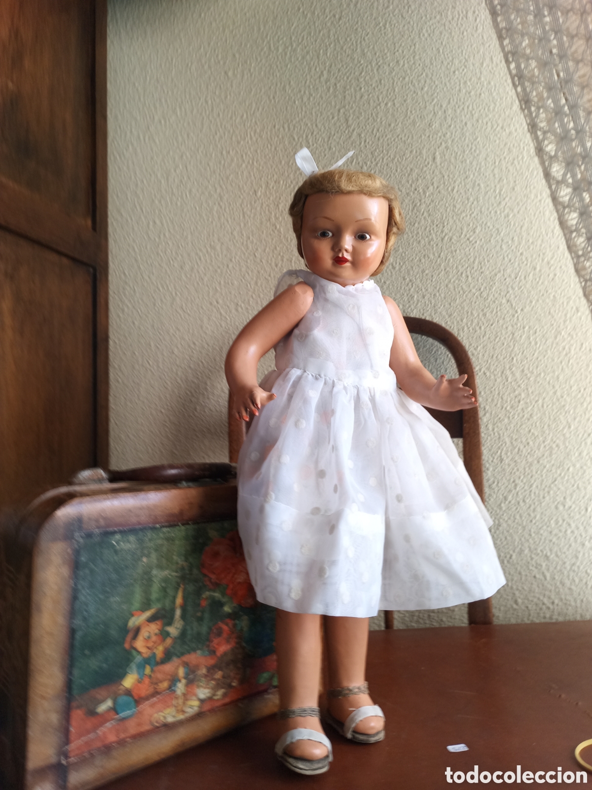 Antiguidades: Mu&ntilde;eca antigua cart&oacute;n piedra