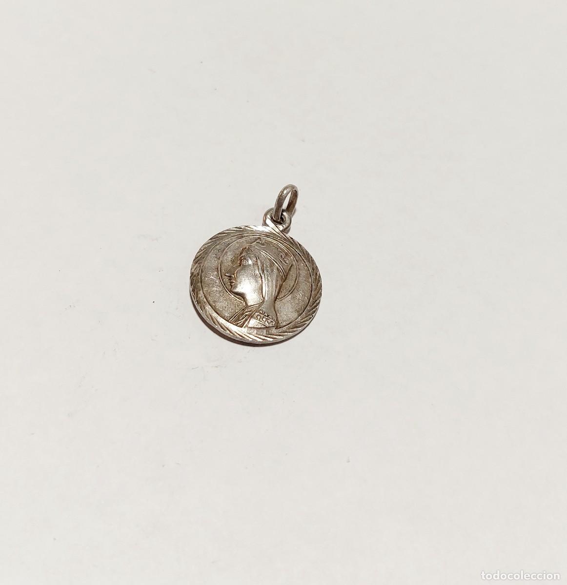 Antig&uuml;edades: Antigua medalla religiosa de plata - Foto 1