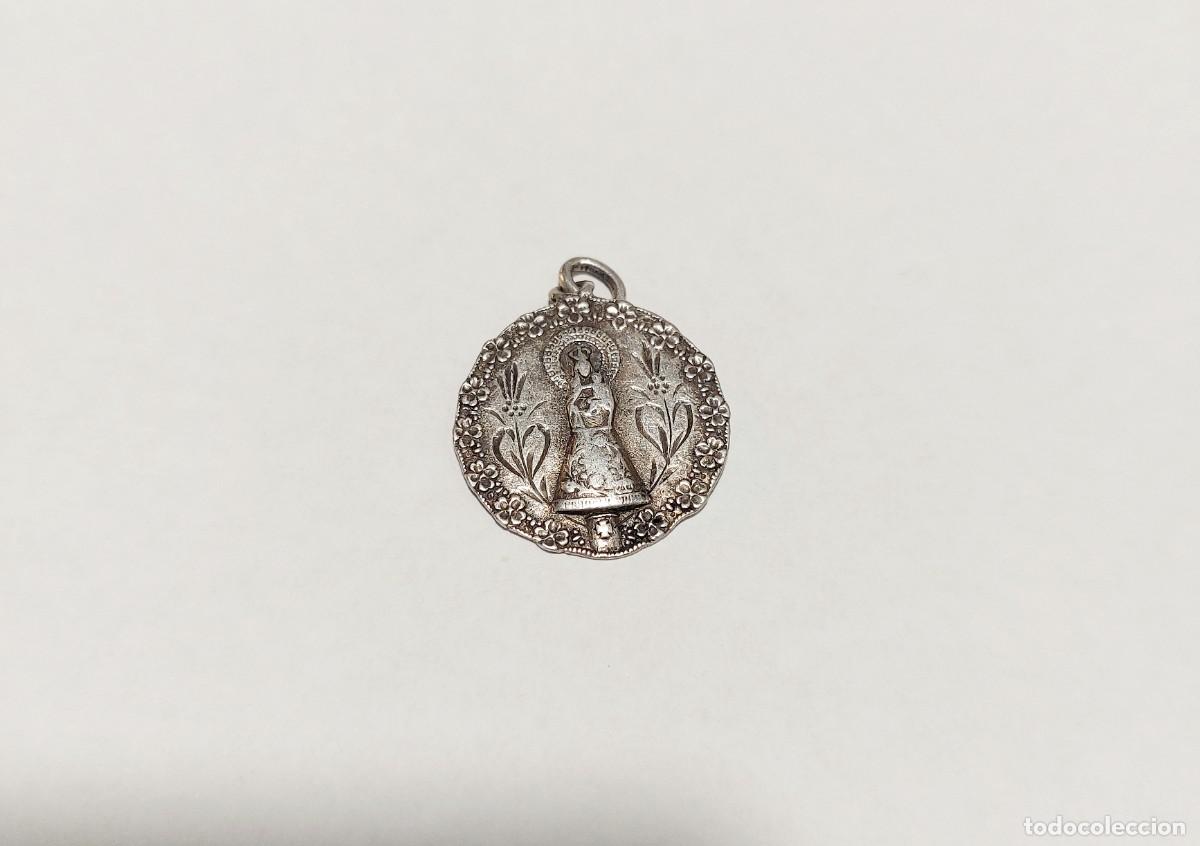 Antig&uuml;edades: Antigua medalla religiosa de plata - Foto 1