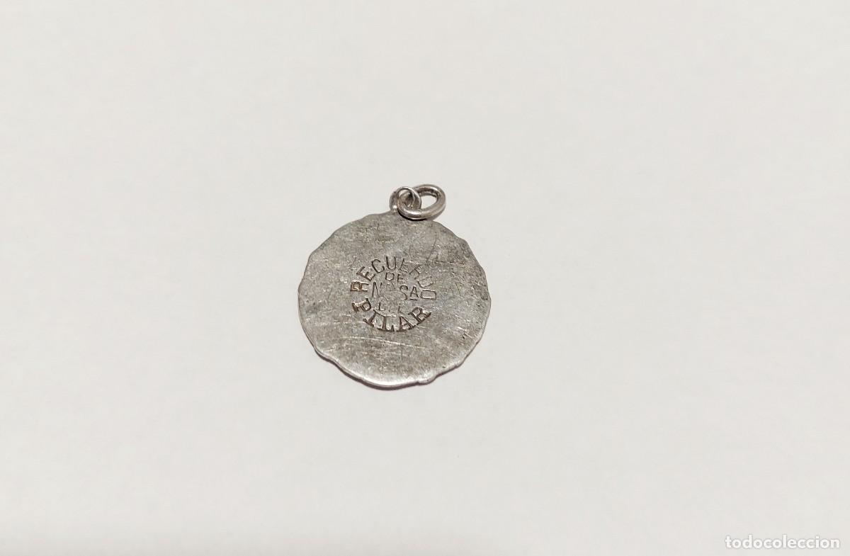 Antig&uuml;edades: Antigua medalla religiosa de plata - Foto 2