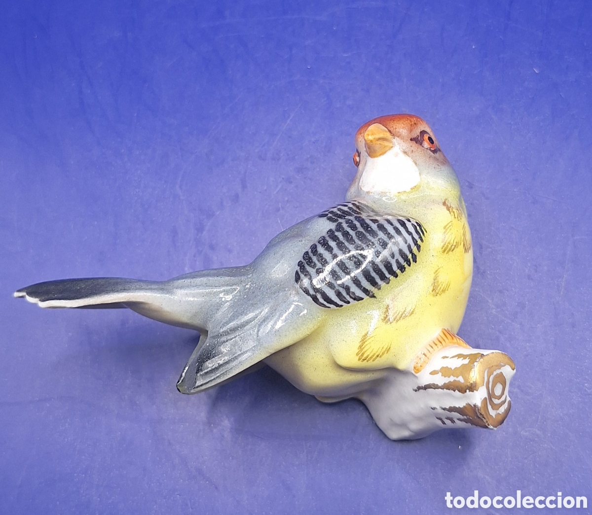 Antig&uuml;edades: Pajaro de Porcelana marca Hispania - Foto 2