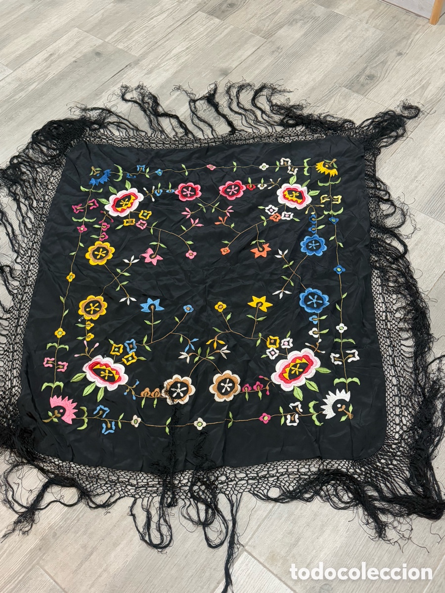 Antig&uuml;edades: Mant&oacute;n flores . 150 cm total - Foto 1
