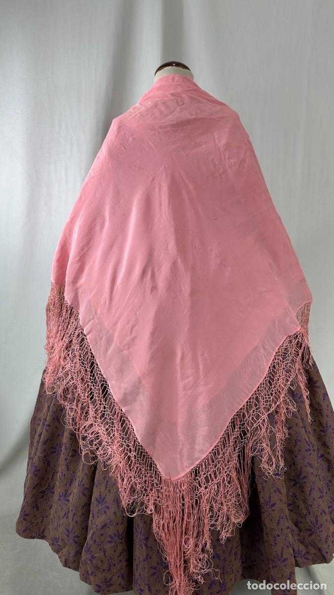 Antig&uuml;edades: Antiguo mant&oacute;n de seda rosa - Foto 1