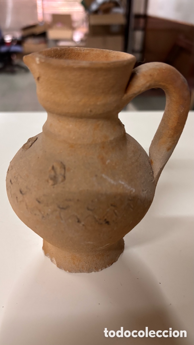 Antig&uuml;edades: Peque&ntilde;a jarra de barro - Foto 2