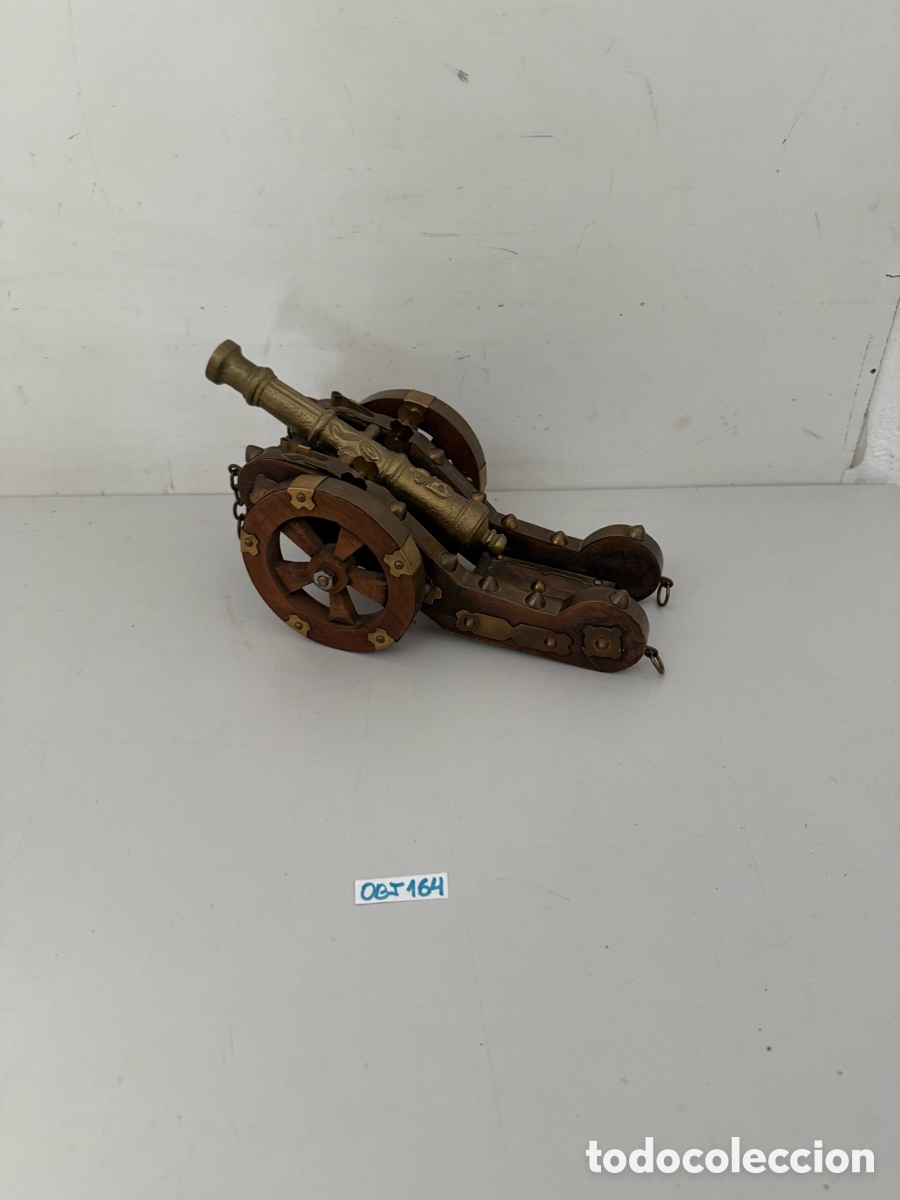 Antig&uuml;edades: Antiguo ca&ntilde;&oacute;n, de decoraci&oacute;n, madera y bronce - Foto 1