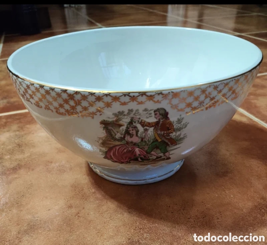 Antiguidades: Cuenco / ensaladera Pickman &ndash; La Cartuja de Sevilla, Escena Galante, dorado a mano (c.1950-1965)
