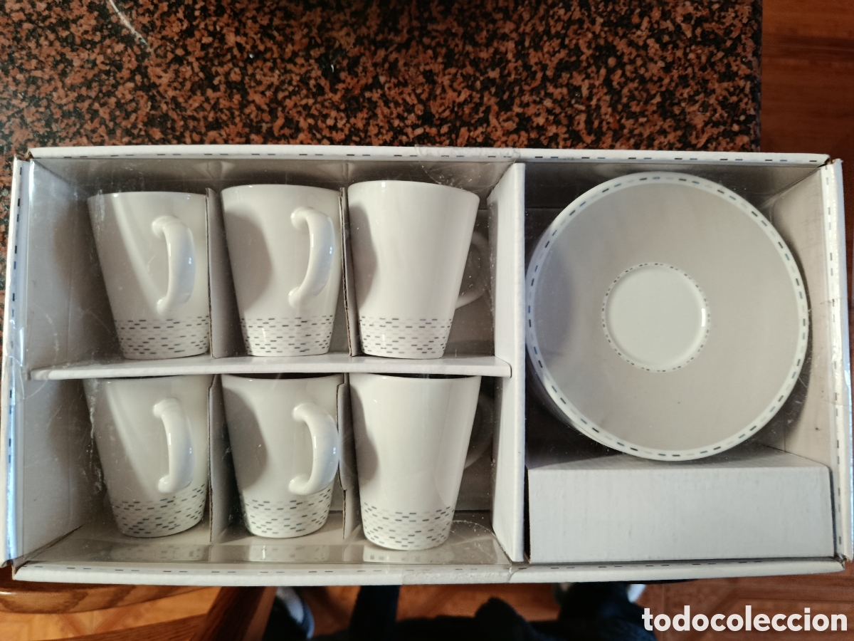 Antig&uuml;edades: Lote de tazas de t&eacute; Roberto Torreta - Foto 1