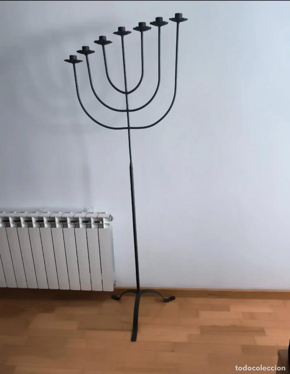 Antig&uuml;edades: Antigua Menorah de forja - Foto 1