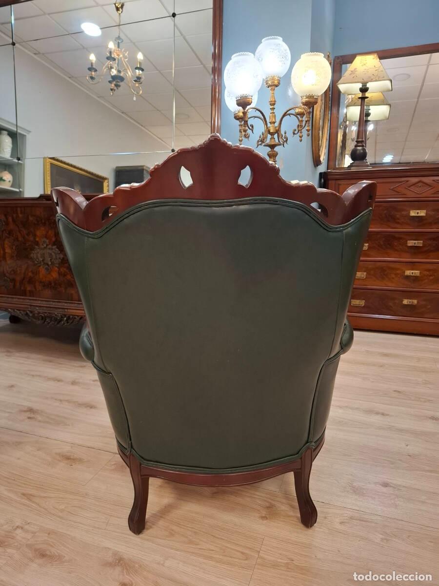 Antig&uuml;edades: Sill&oacute;n barroco de madera y cuero - Foto 3
