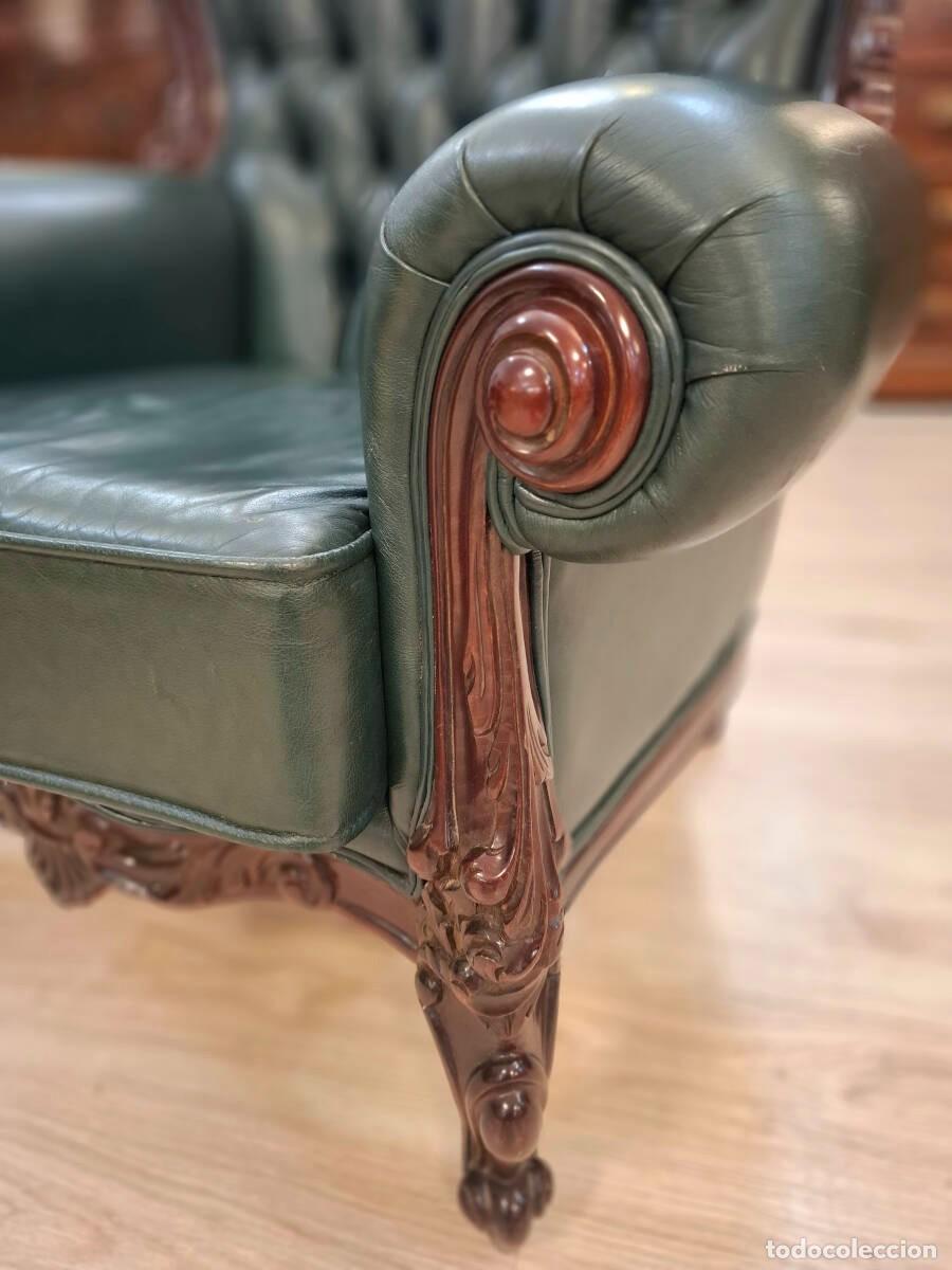 Antig&uuml;edades: Sill&oacute;n barroco de madera y cuero - Foto 5