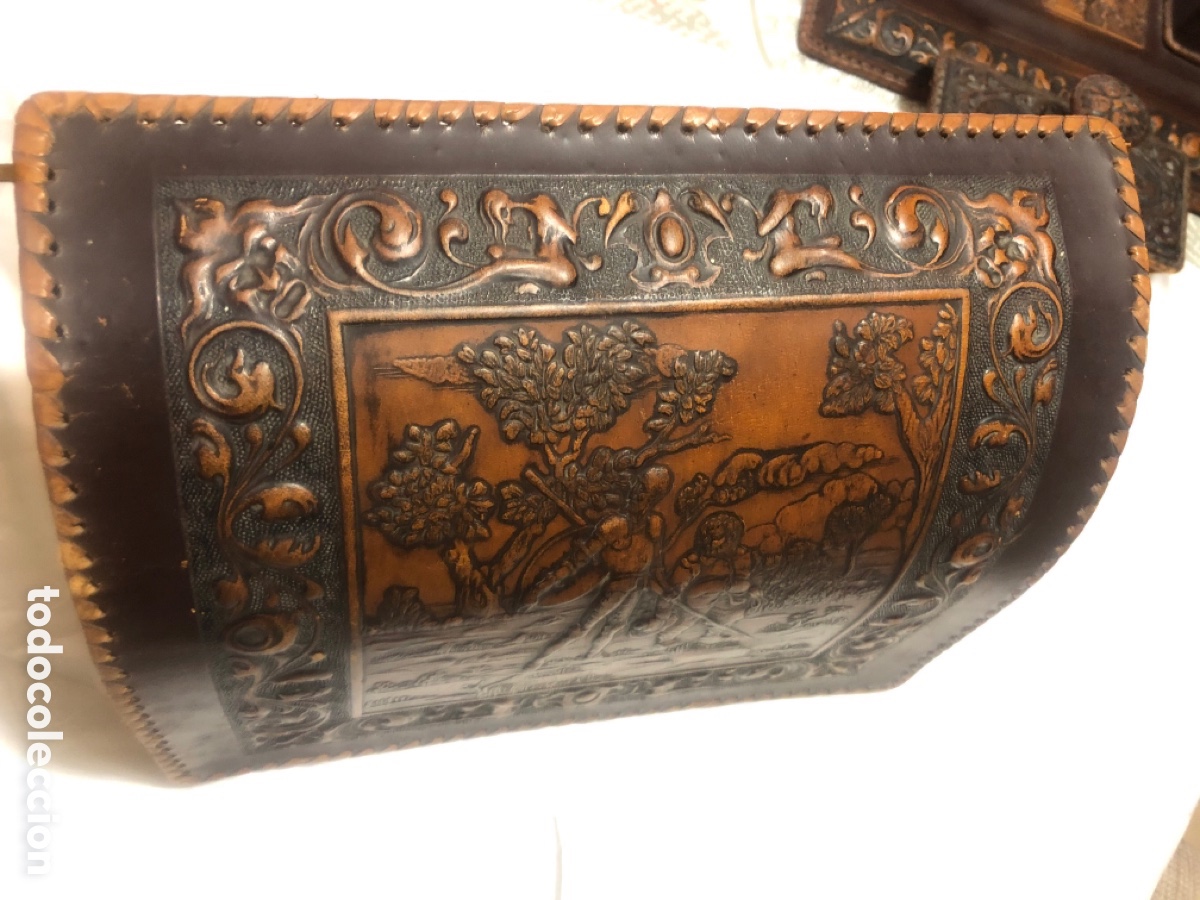 Antig&uuml;edades: Conjunto de escritorio repujado - Foto 5