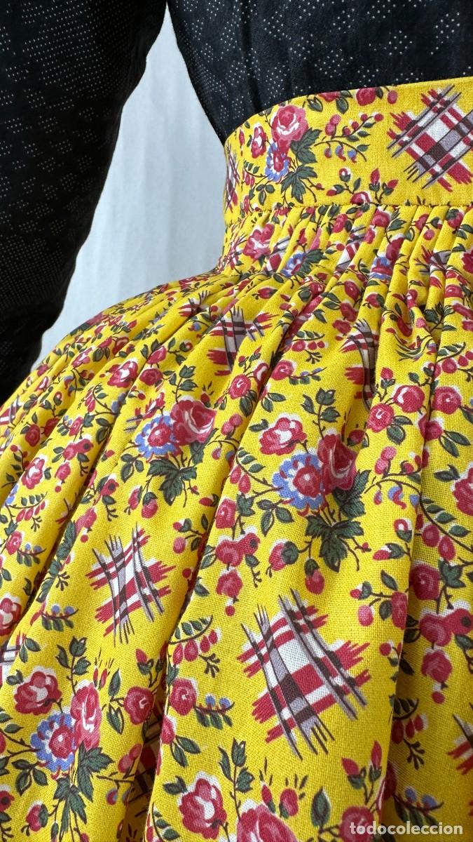 Antig&uuml;edades: Saya de percal amarillo estampado - Foto 5