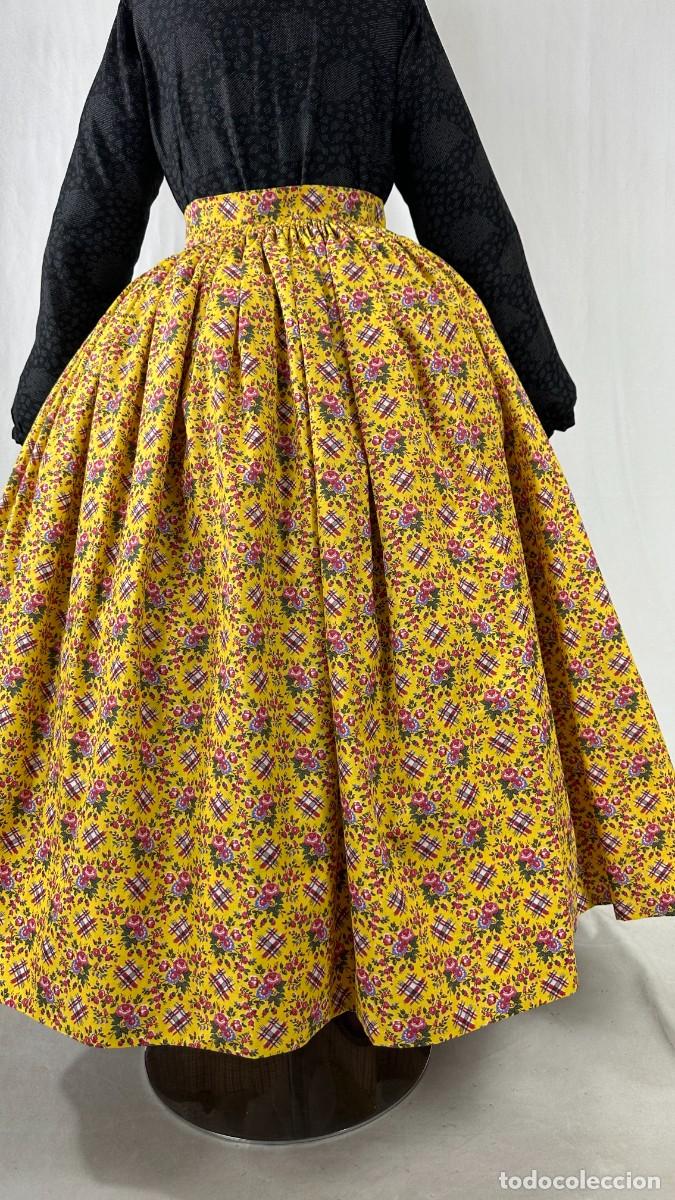 Antig&uuml;edades: Saya de percal amarillo estampado - Foto 6